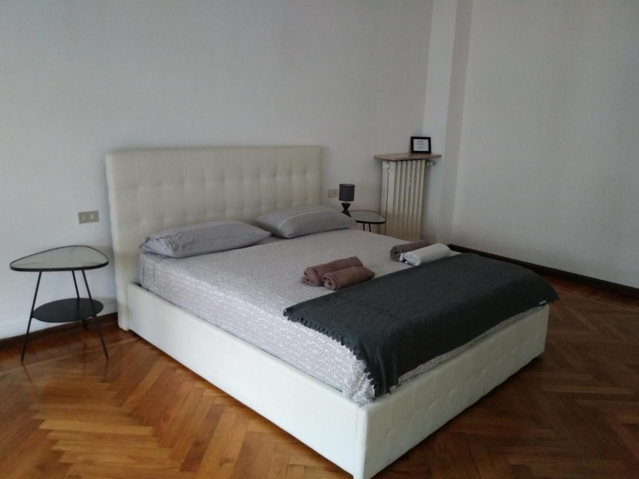 Wbh Buenos Aires Hotel Милано Екстериор снимка